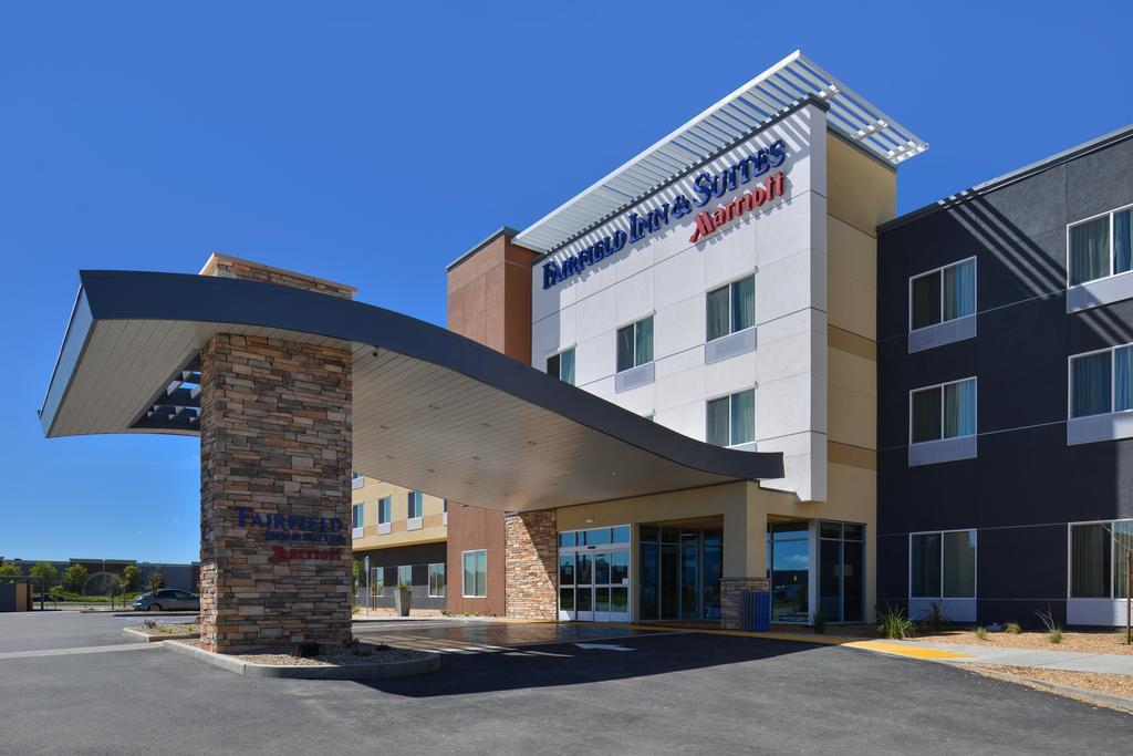 Comfort Suites Woodland - Sacramento Airport Buitenkant foto
