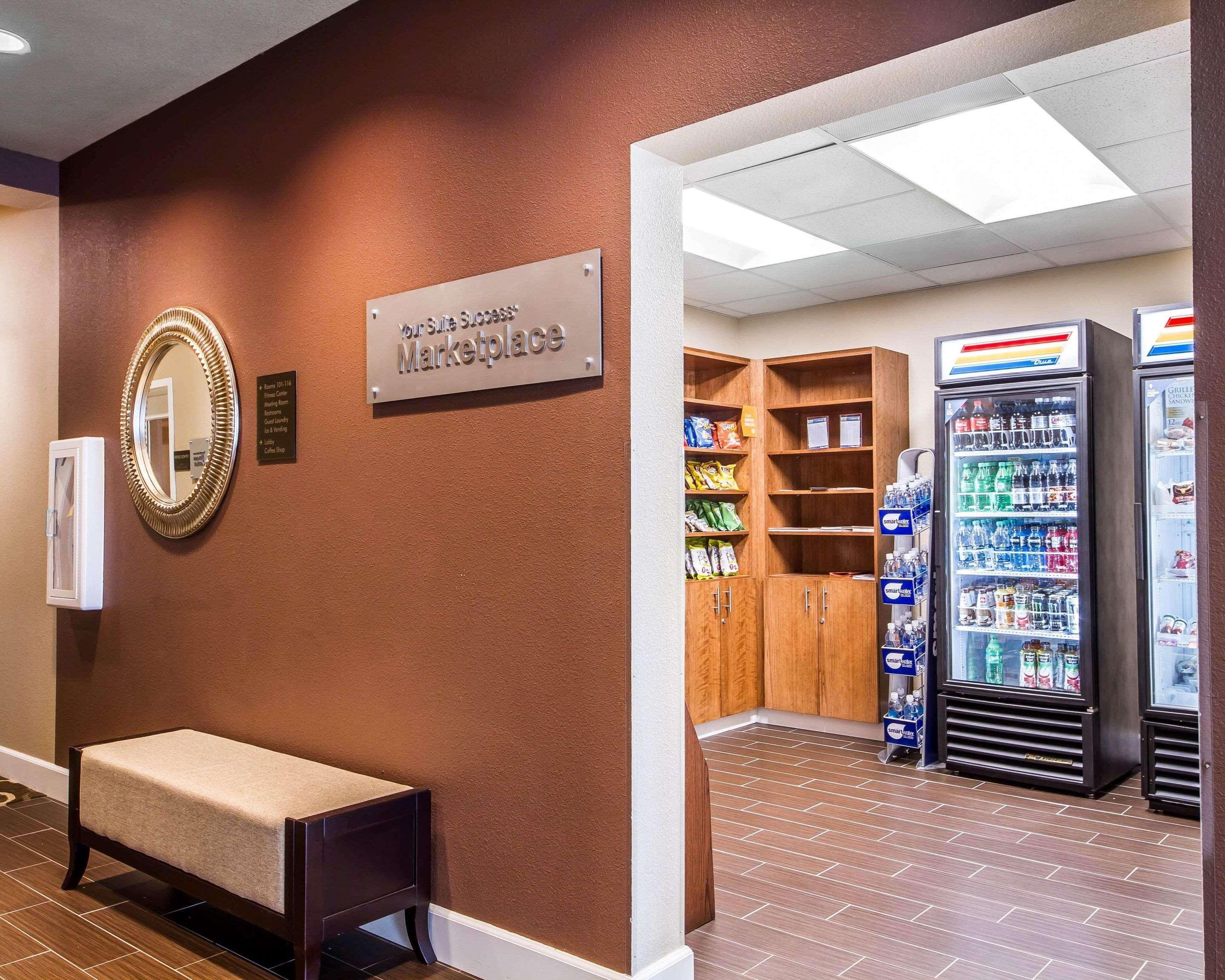 Comfort Suites Woodland - Sacramento Airport Buitenkant foto