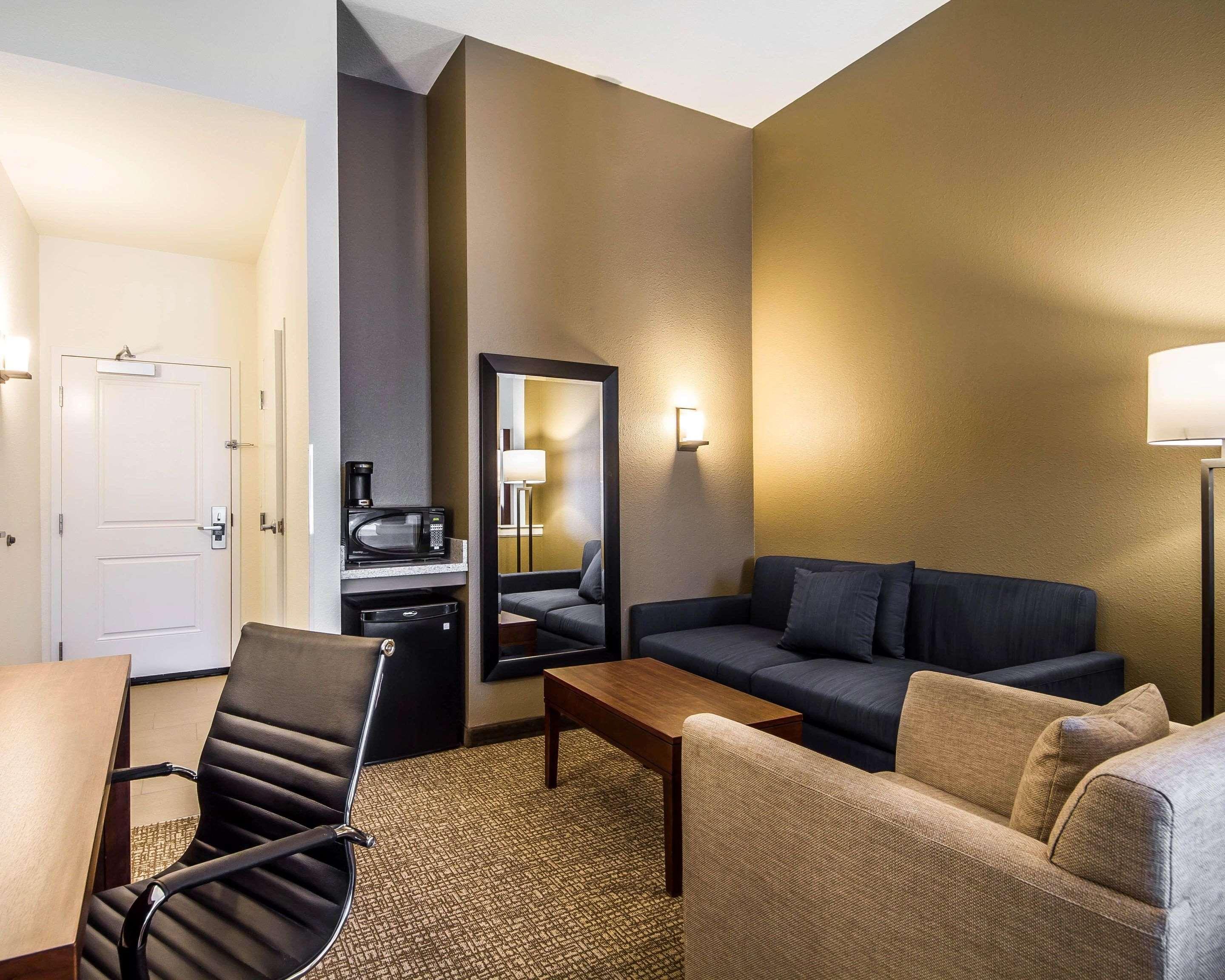 Comfort Suites Woodland - Sacramento Airport Buitenkant foto